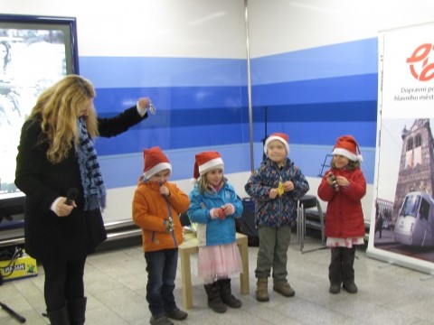 18.12. 2013 - Vánoční koncert v metru